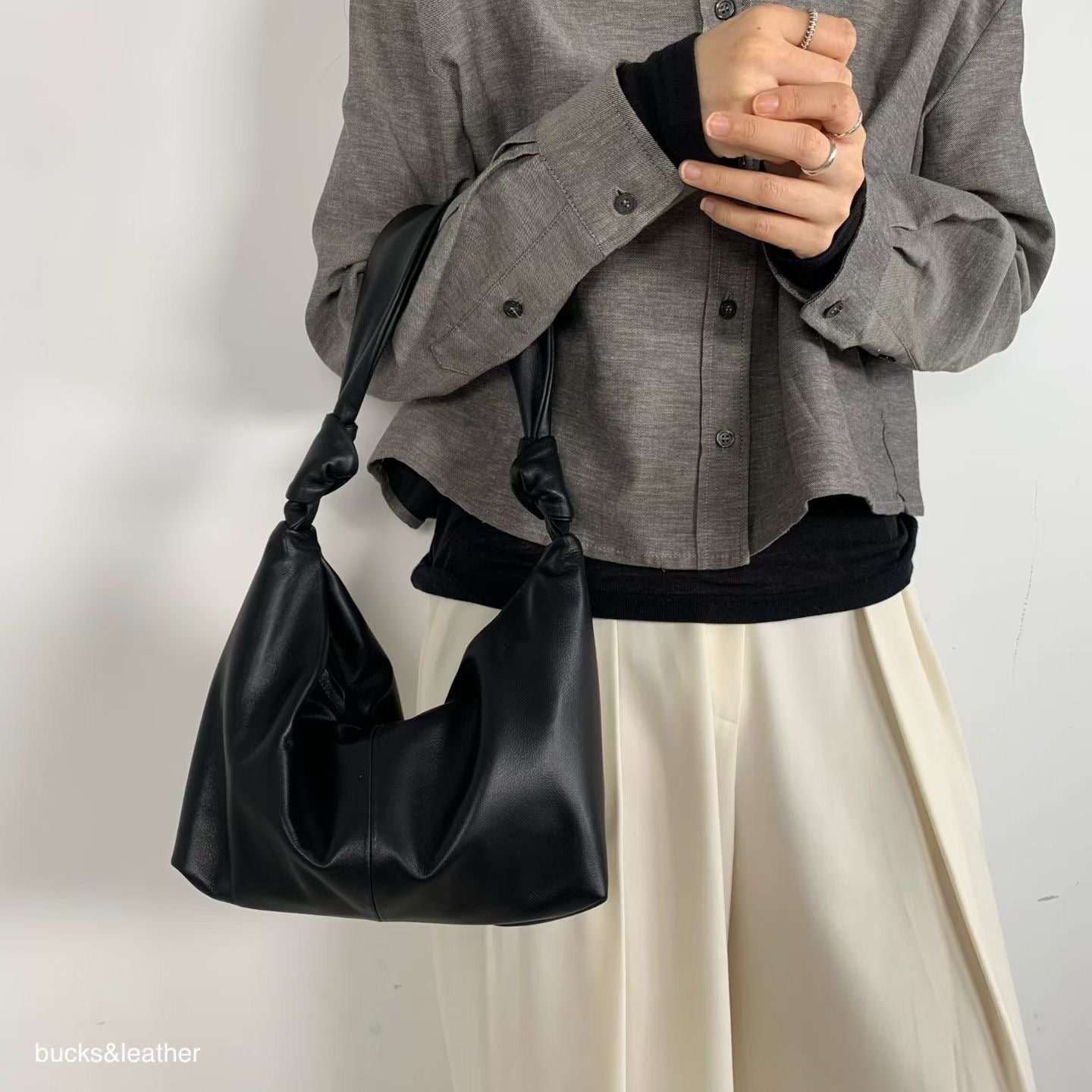 Knotted handle bag
