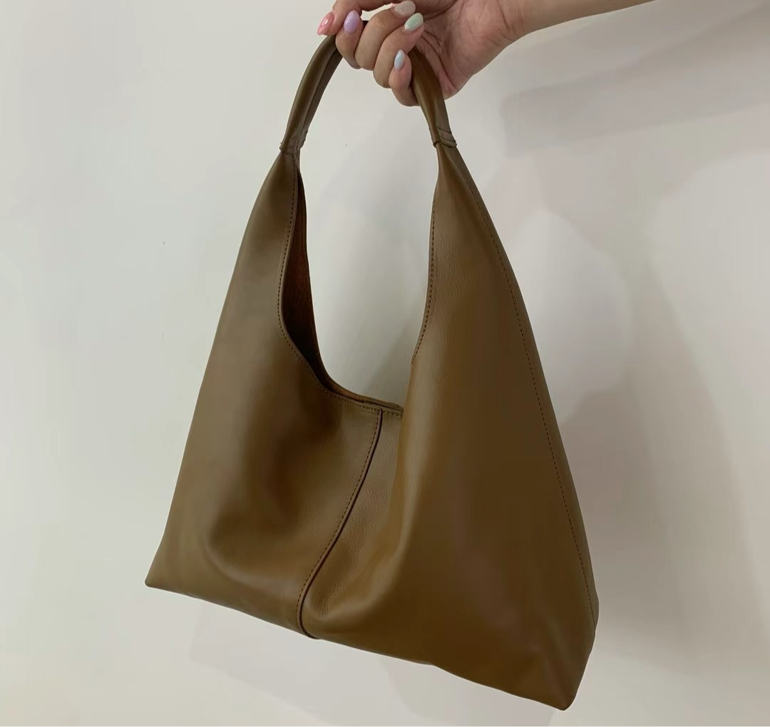 Leather shopper bag