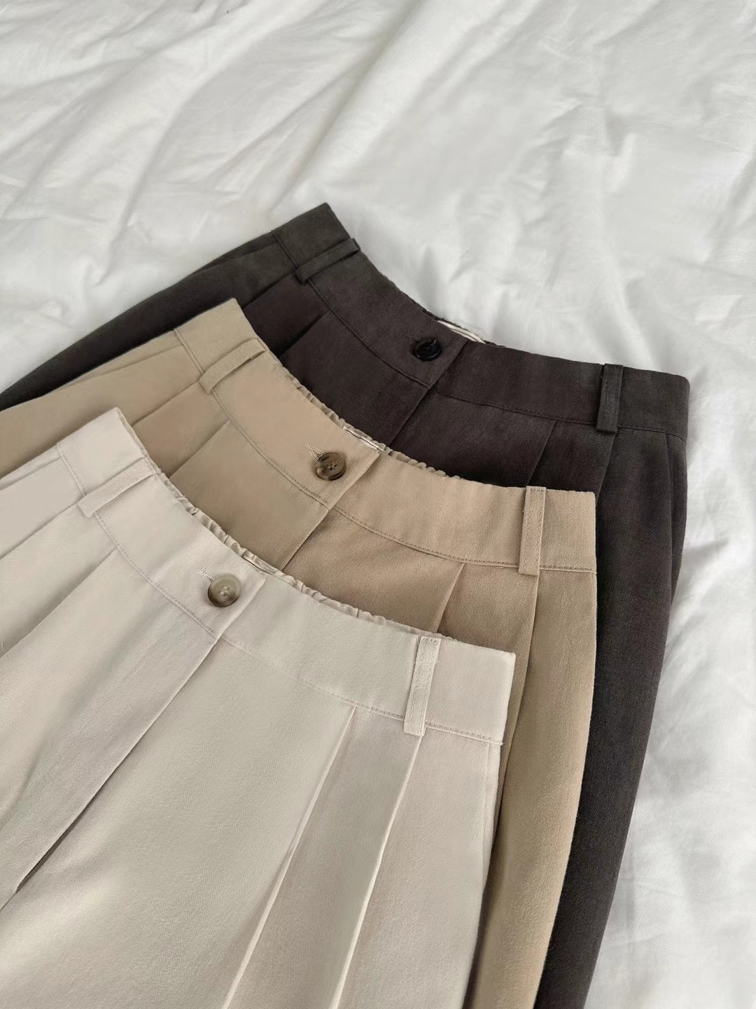 Straight leg banding pants