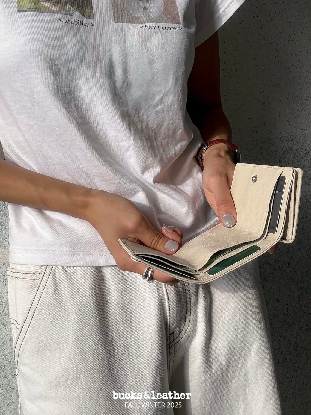 Tri-fold leather wallet