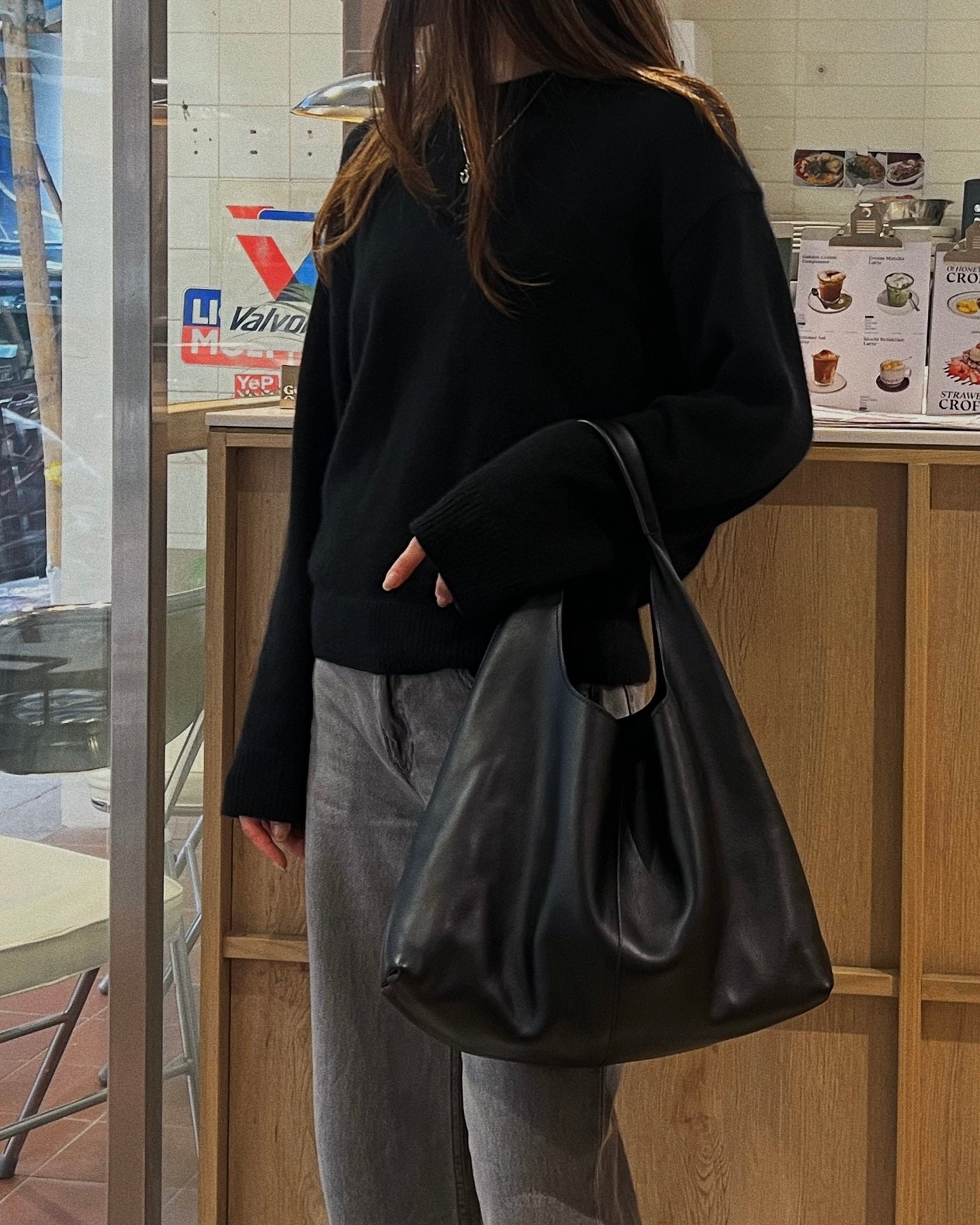 Leather shopper bag