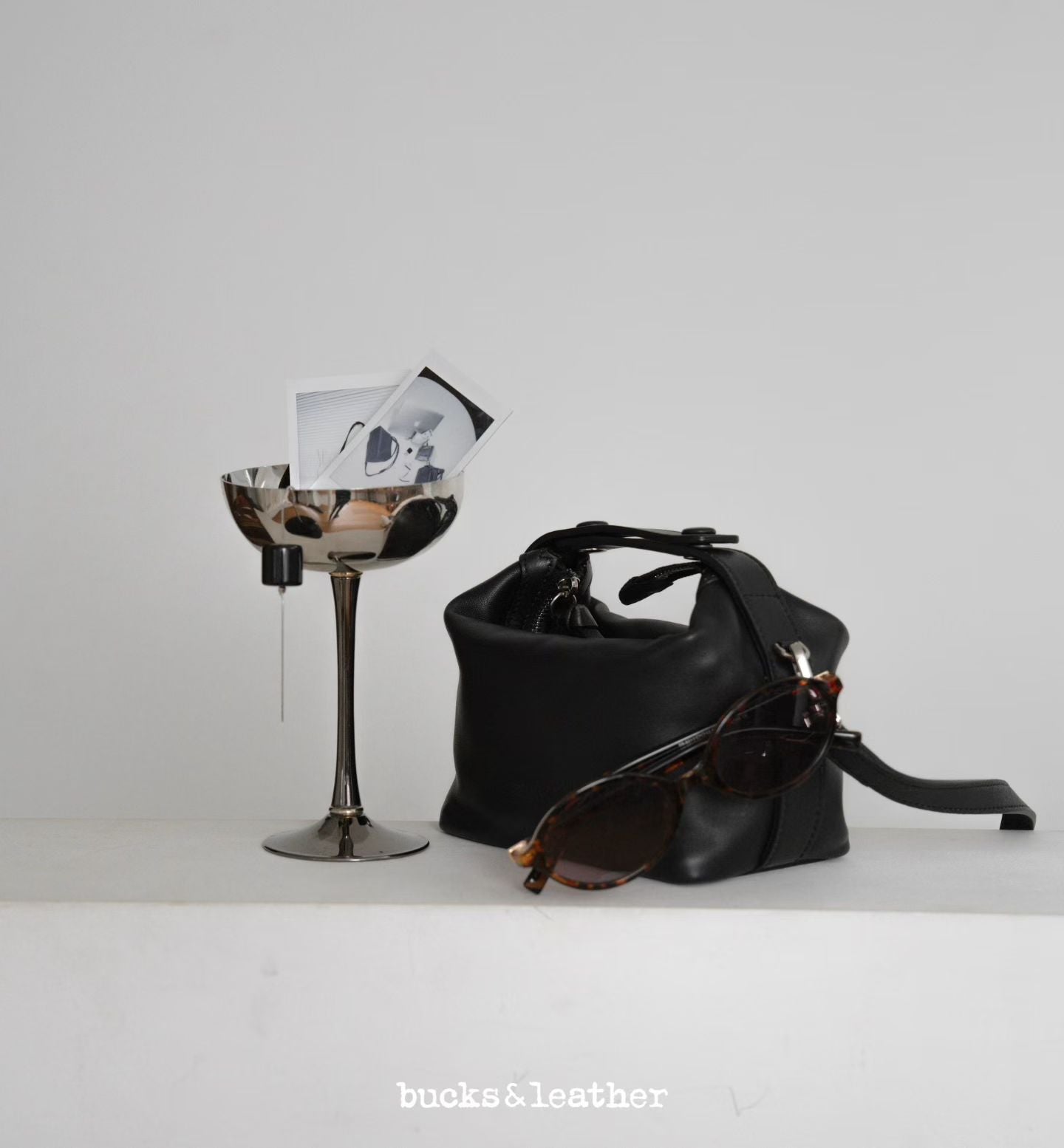 側孭手提雙鈕扣方型小包