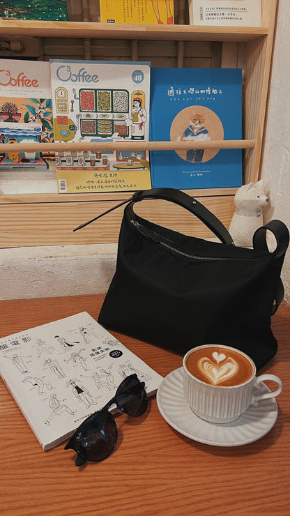 Hobo bag