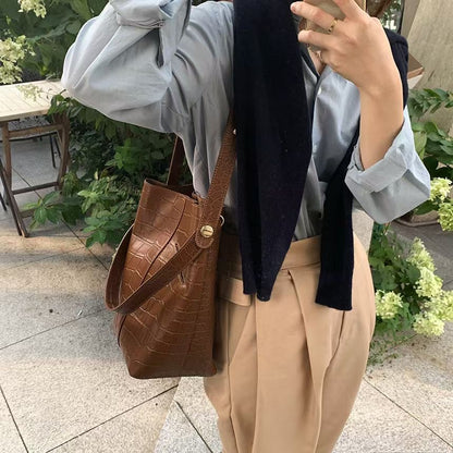 牛皮鱷魚紋bucket bag