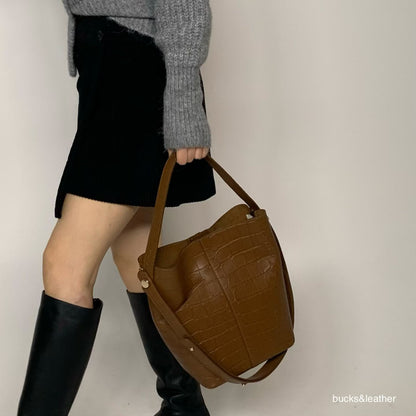 牛皮鱷魚紋bucket bag