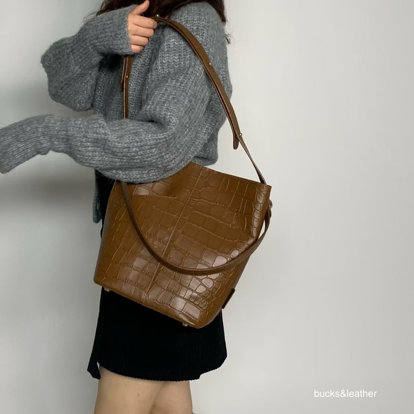 牛皮鱷魚紋bucket bag