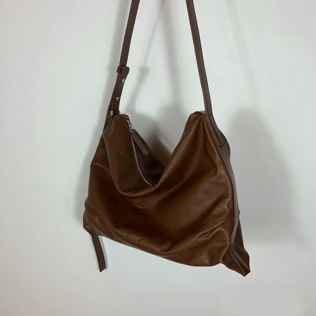 Lambskin shoulder bag (L)