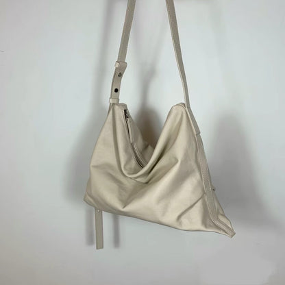 Lambskin shoulder bag (L)