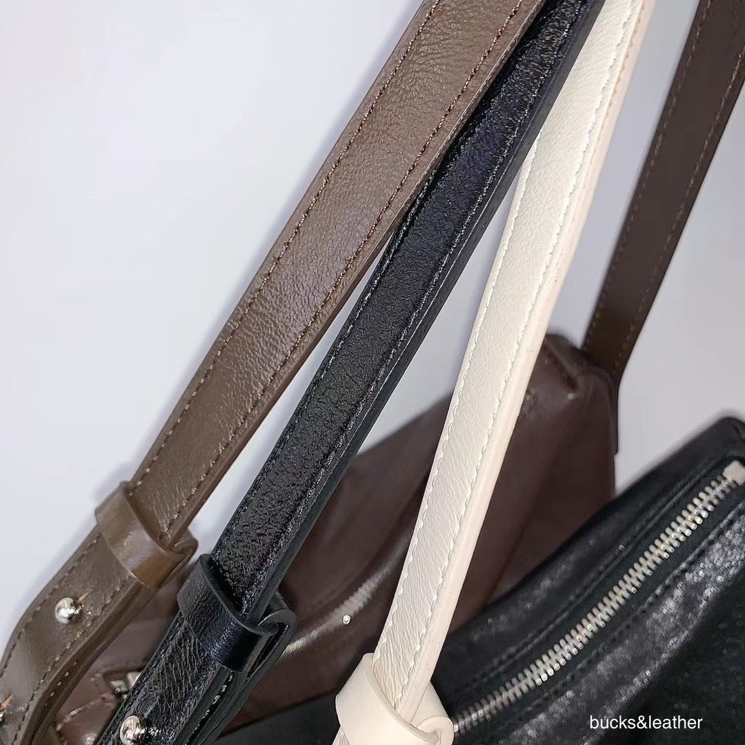 Lambskin shoulder bag (L)
