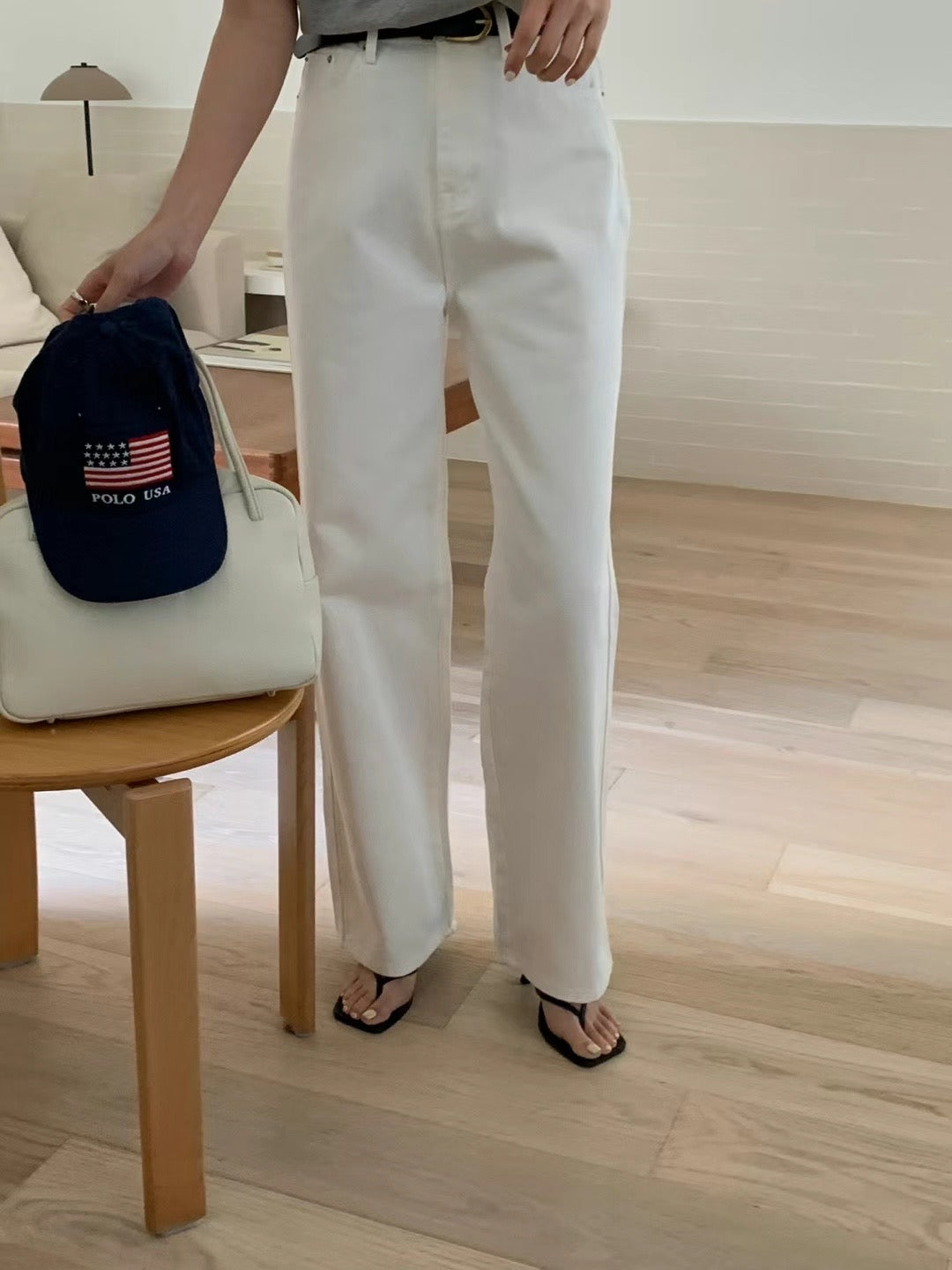 Cream jeans