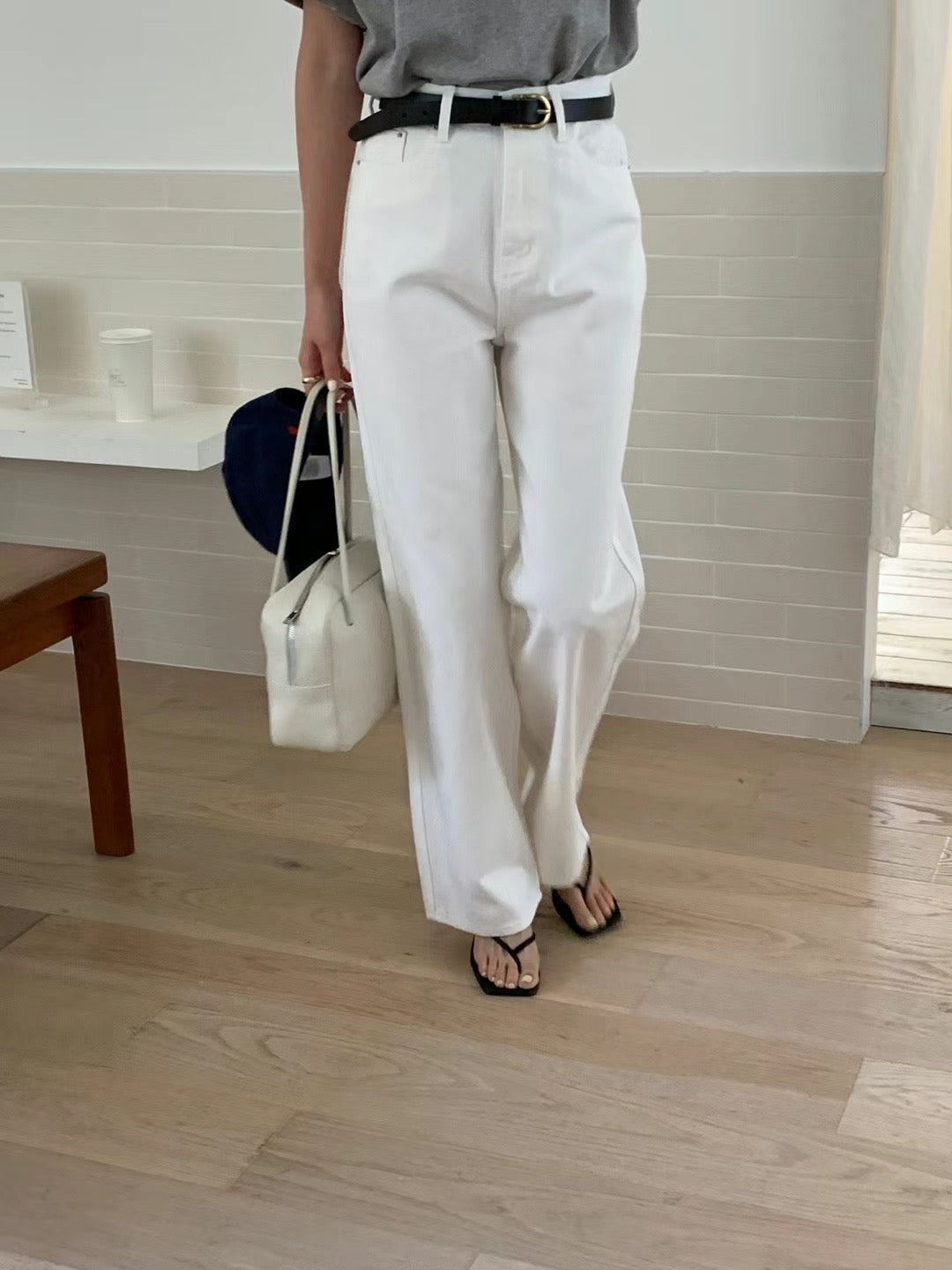 Cream jeans