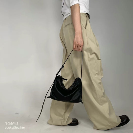 Lambskin shoulder bag (細款)