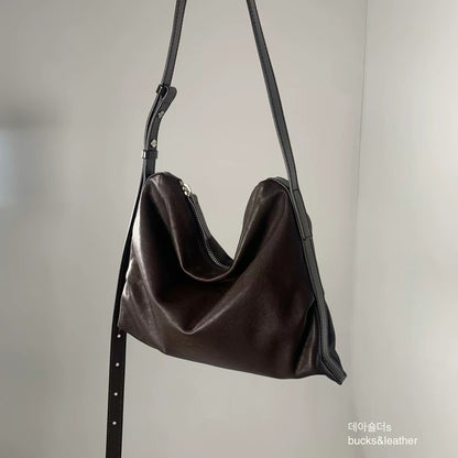 Lambskin shoulder bag (細款)