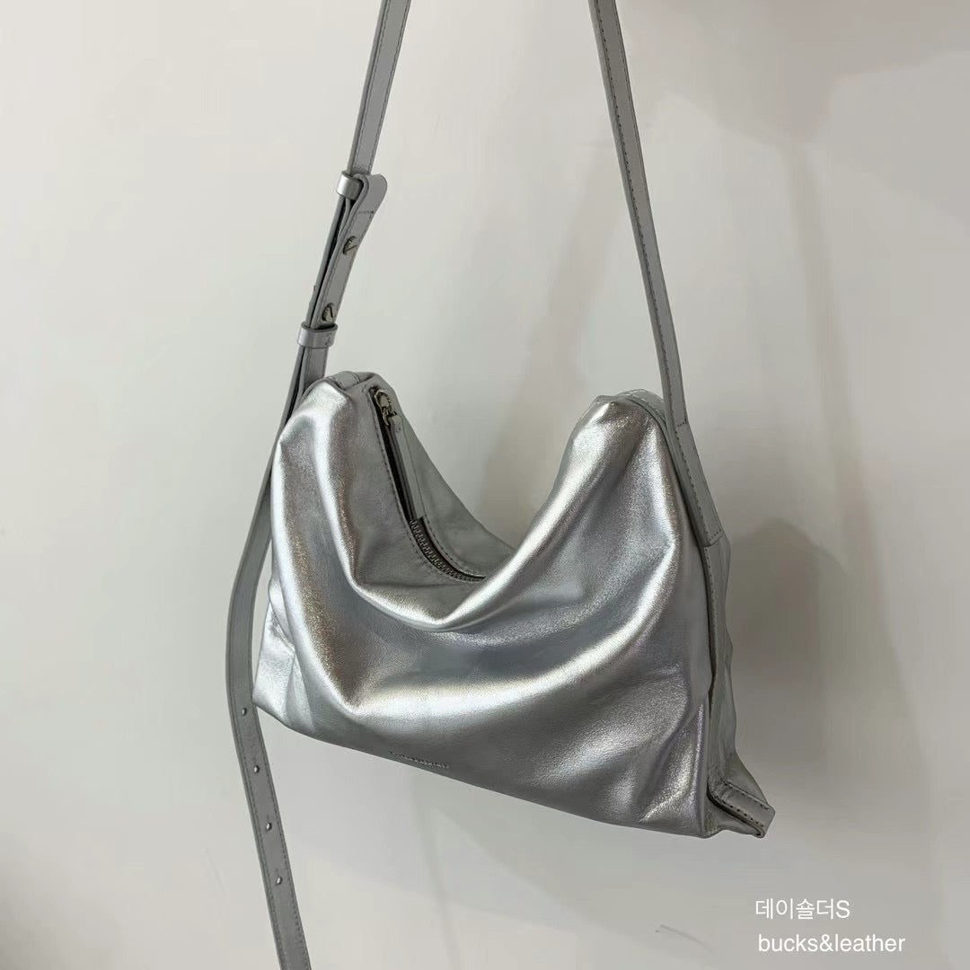 Lambskin shoulder bag (細款)