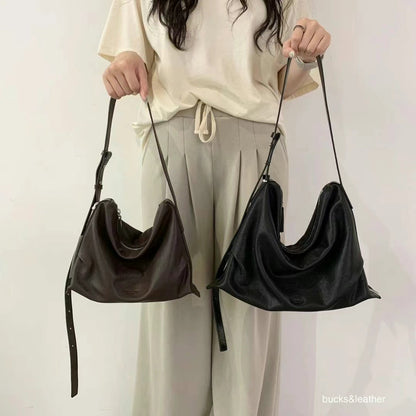 Lambskin shoulder bag (細款)